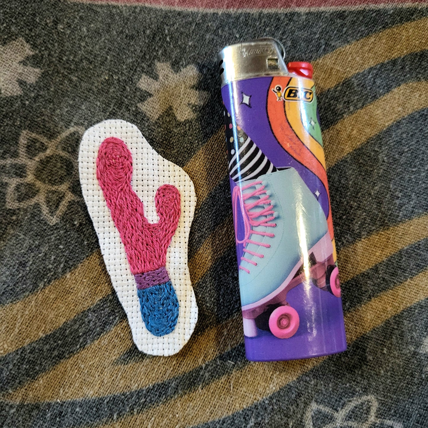 Bi-vibe vibrator patch