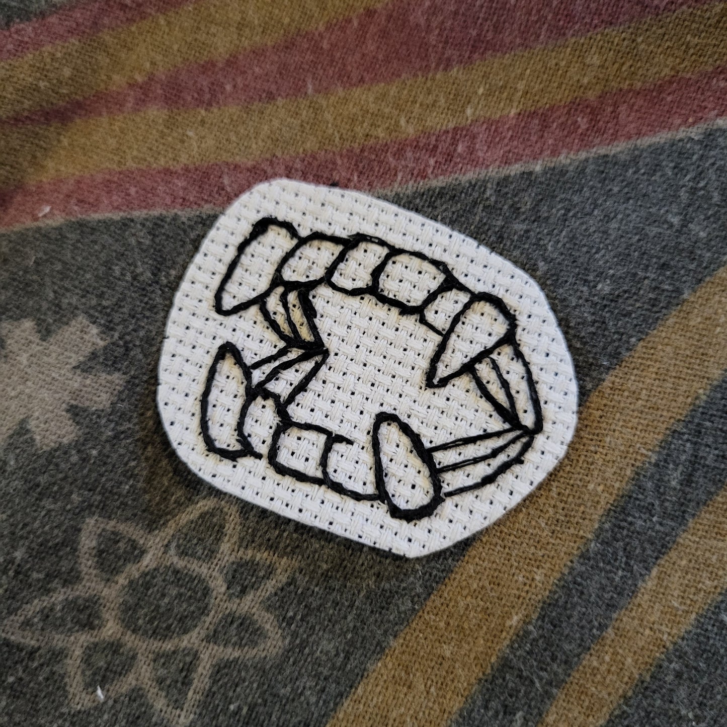 Fake Vampire Teeth, simple patch